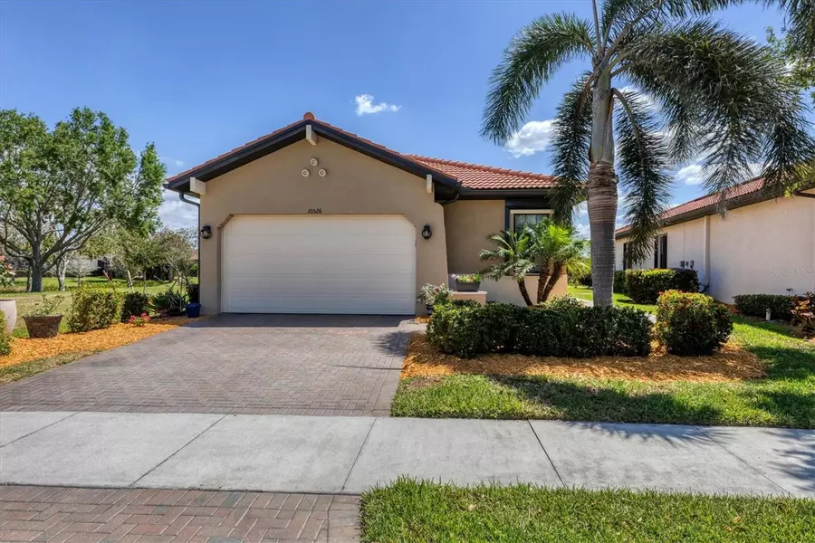 10526 CROOKED CREEK DR, Venice, FL 34293