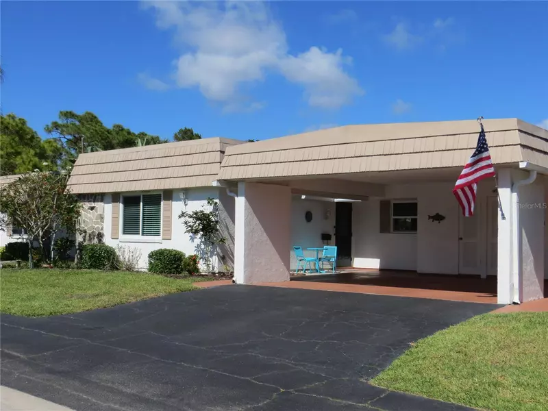 2619 RIVERBLUFF Pkwy #V-148, Sarasota, FL 34231