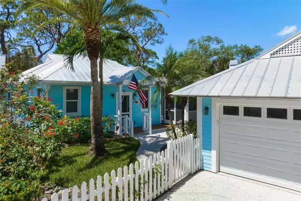 758 EAGLE POINT DR, Venice, FL 34285