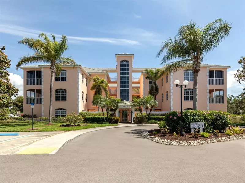 1720 GONDOLA PARK DR #1720, Venice, FL 34292