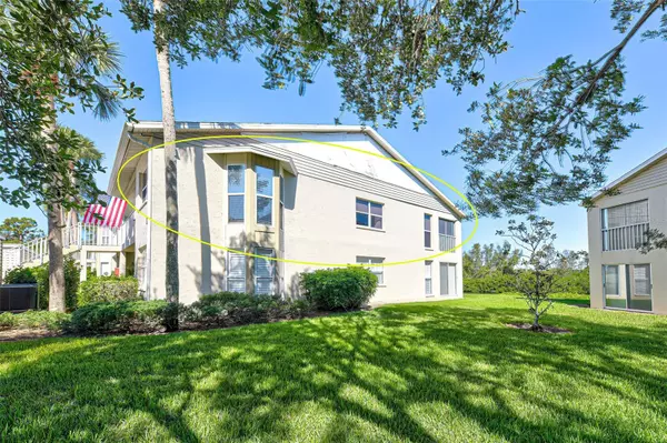 Venice, FL 34285,811 WATERSIDE DR #206