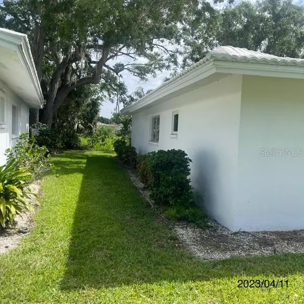 Sarasota, FL 34235,3845 SCHWALBE DR #130