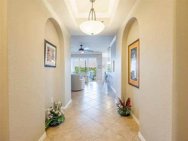 Venice, FL 34292,300 SAN LINO CIR #323