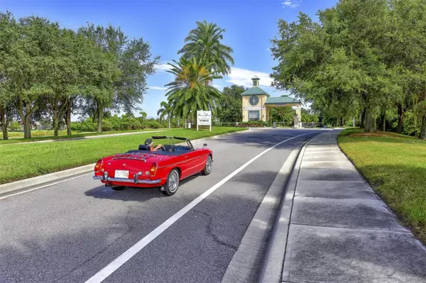 Venice, FL 34285,696 BACK NINE DR