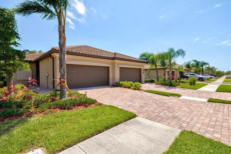 12103 AMICA LOOP, Venice, FL 34293