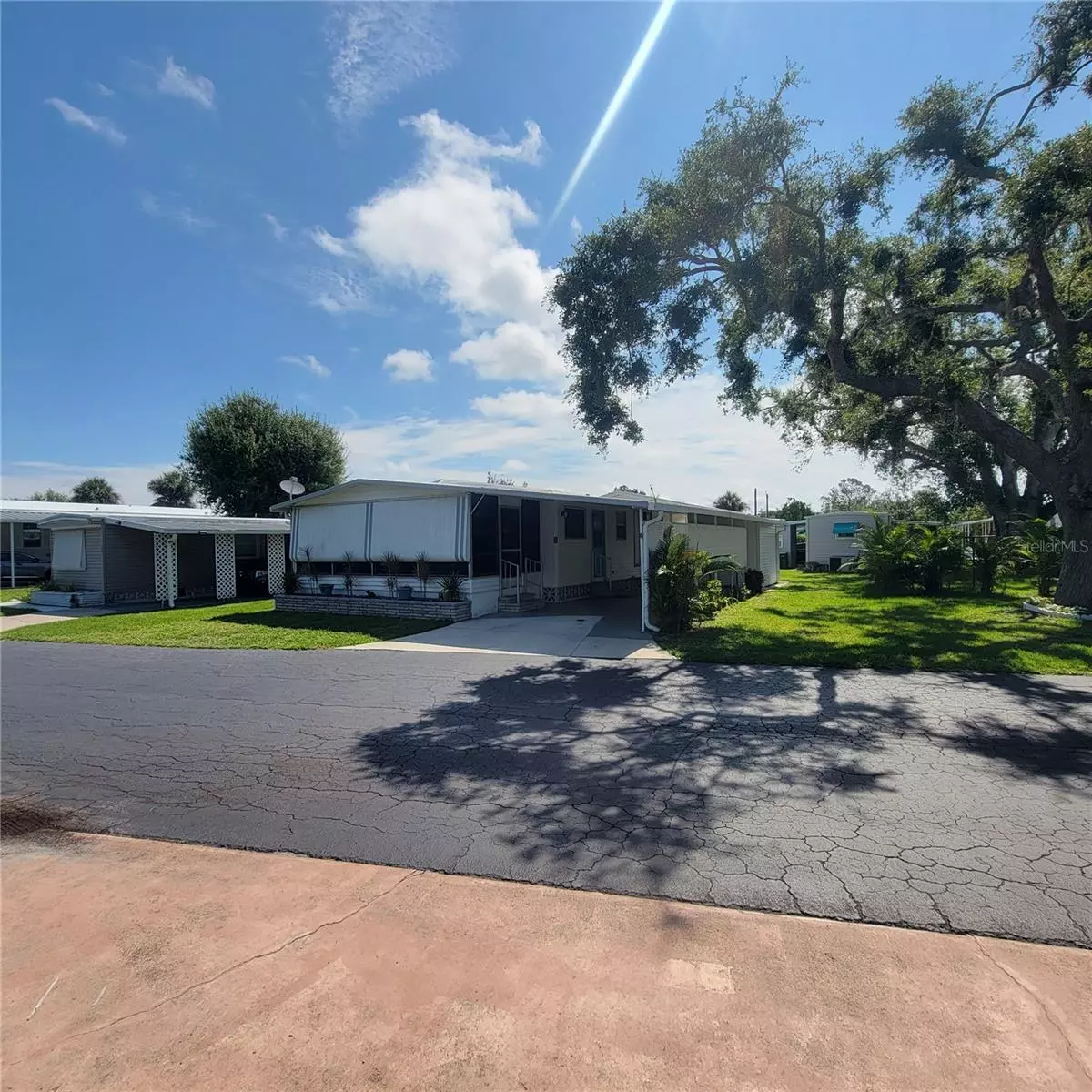 Port Charlotte, FL 33980,24437 HARBORVIEW RD #95