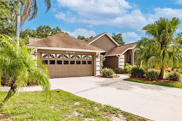 4708 COUNTRY OAKS BLVD, Sarasota, FL 34243