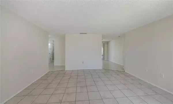 Venice, FL 34285,1043 ELAINE ST