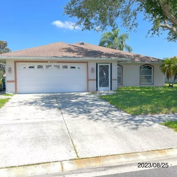 6711 66 AVE E, Bradenton, FL 34203