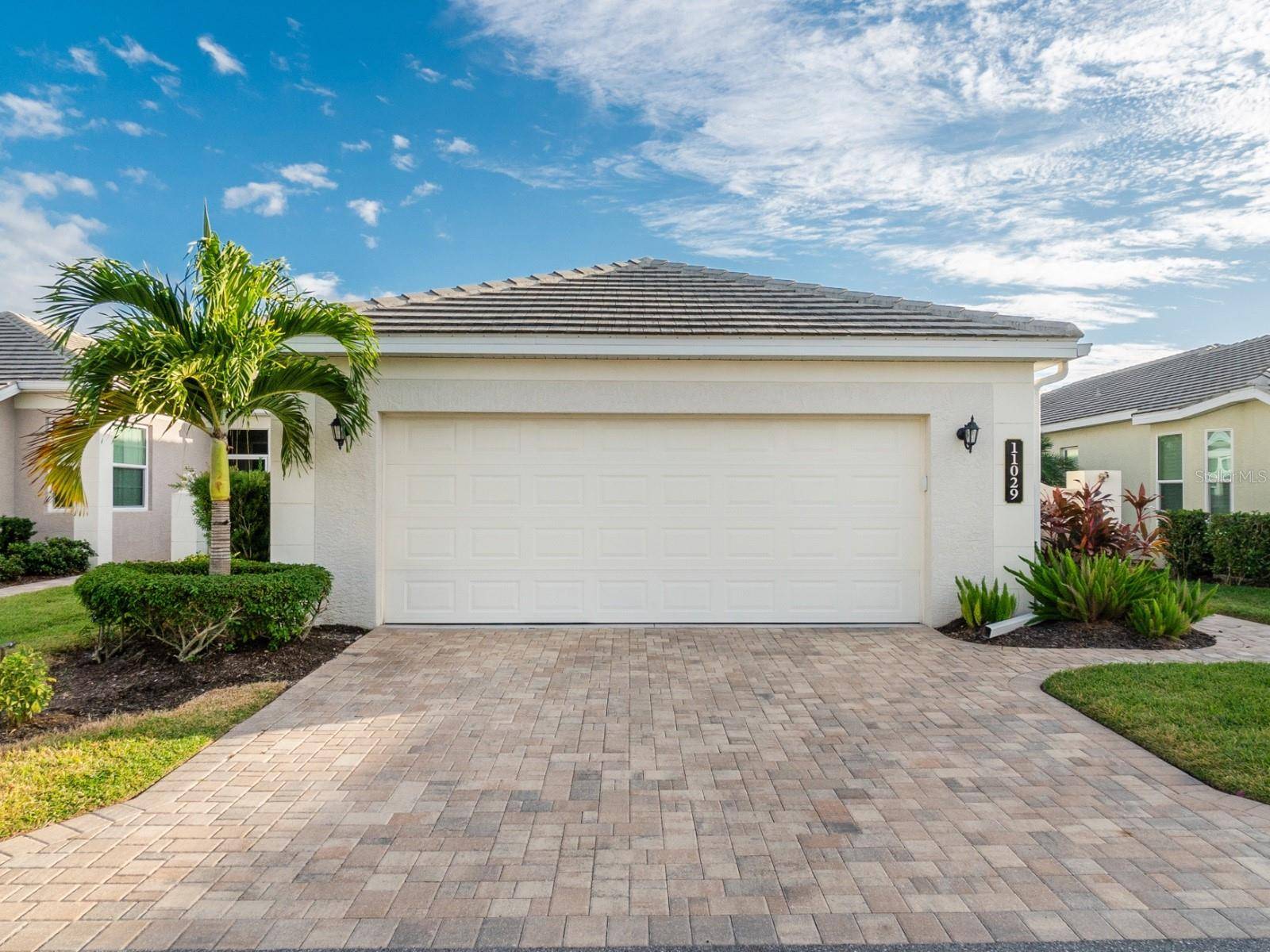 11029 BARNSLEY DR, Venice, FL 34293