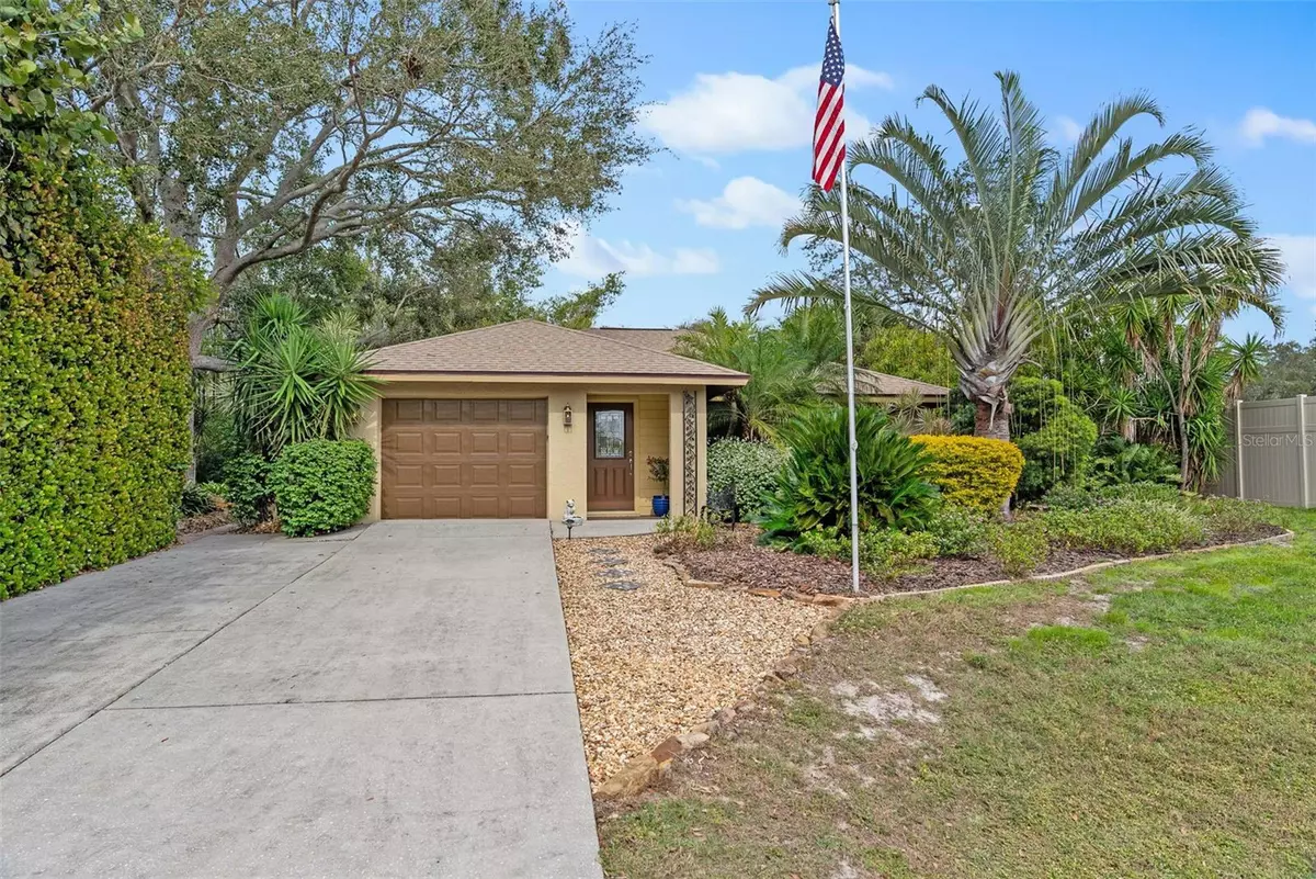 Sarasota, FL 34232,5167 CAMUS WAY