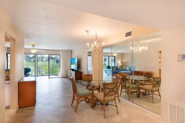 Venice, FL 34285,704 BIRD BAY DR W #142