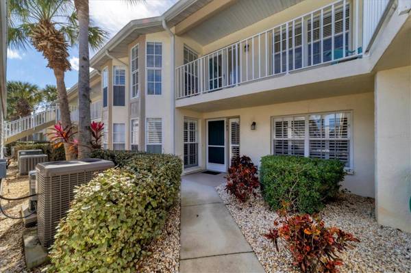 208 SILVER LAKE DR #103, Venice, FL 34292