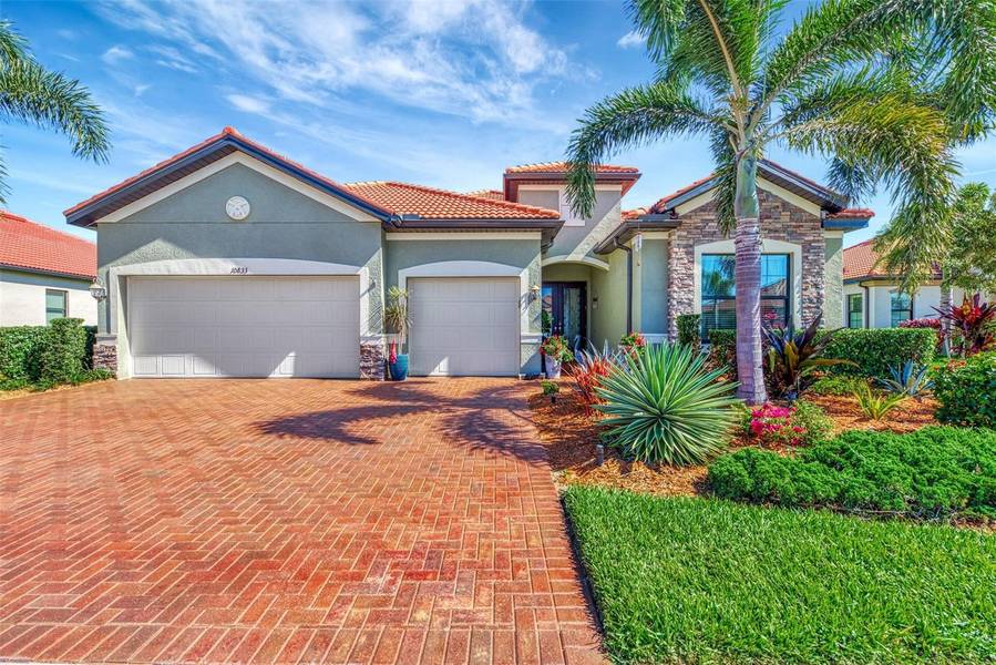 10833 WHISK FERN DR, Venice, FL 34293