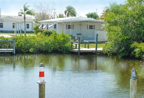 27 ERSKIN DR, Venice, FL 34285