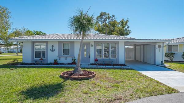 513 CIRCLEWOOD DR #Q-15,  Venice,  FL 34293