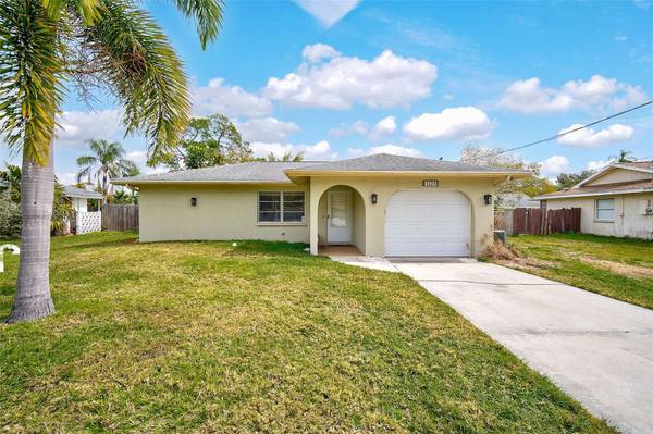 3221 ARCH WAY, Sarasota, FL 34232