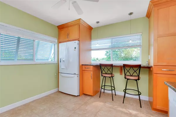 Venice, FL 34293,448 CERROMAR RD #286