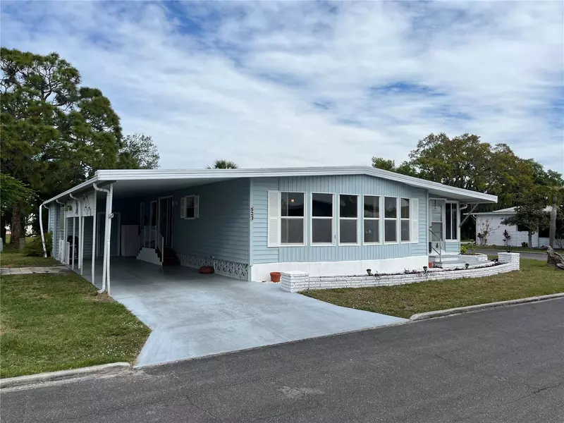 521 CERVINA DR N, Venice, FL 34285