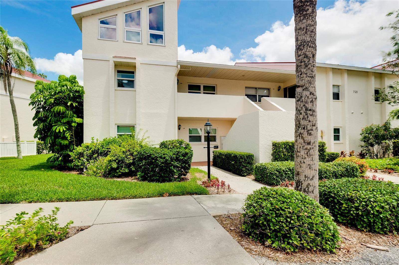 Venice, FL 34292,768 VILLAGE CIR #227