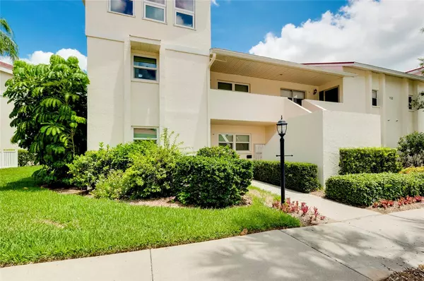 Venice, FL 34292,768 VILLAGE CIR #227