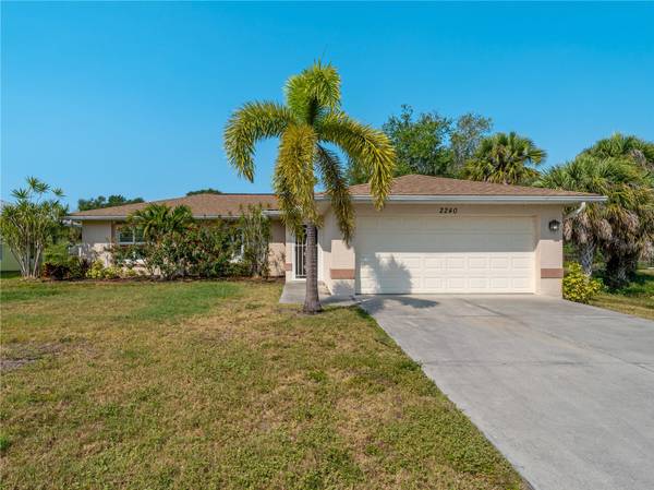 2240 GENTIAN RD, Venice, FL 34293