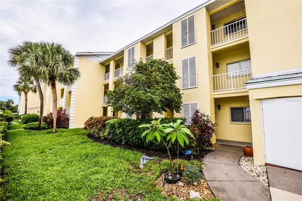 Venice, FL 34293,406 CERROMAR CIR N #326