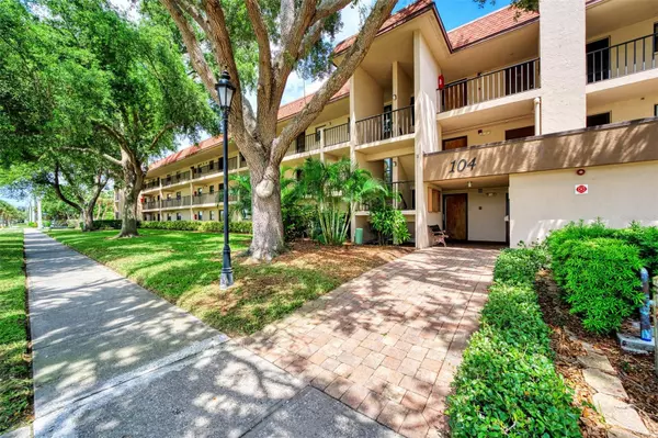 Venice, FL 34292,104 CAPRI ISLES BLVD #111