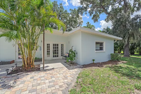 Sarasota, FL 34231,3939 GROVELAND AVE