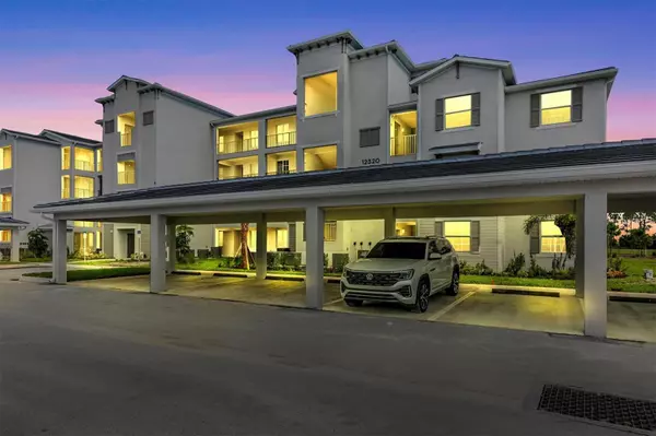 12320 WELLEN GOLF ST #204, Venice, FL 34293