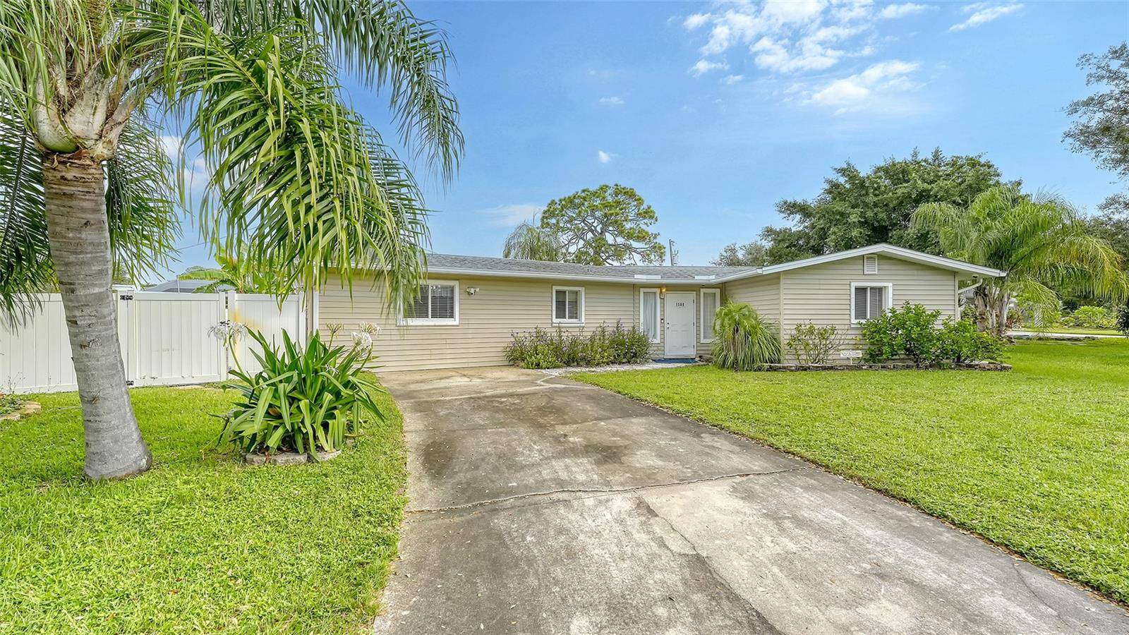 1560 POINCIANA RD, Venice, FL 34293