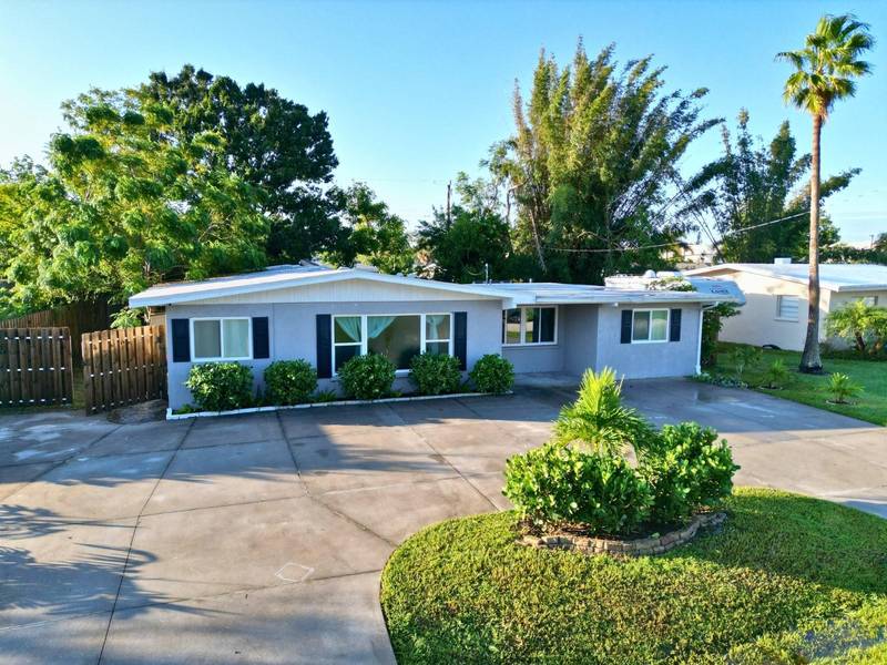 256 HILLVIEW RD, Venice, FL 34293