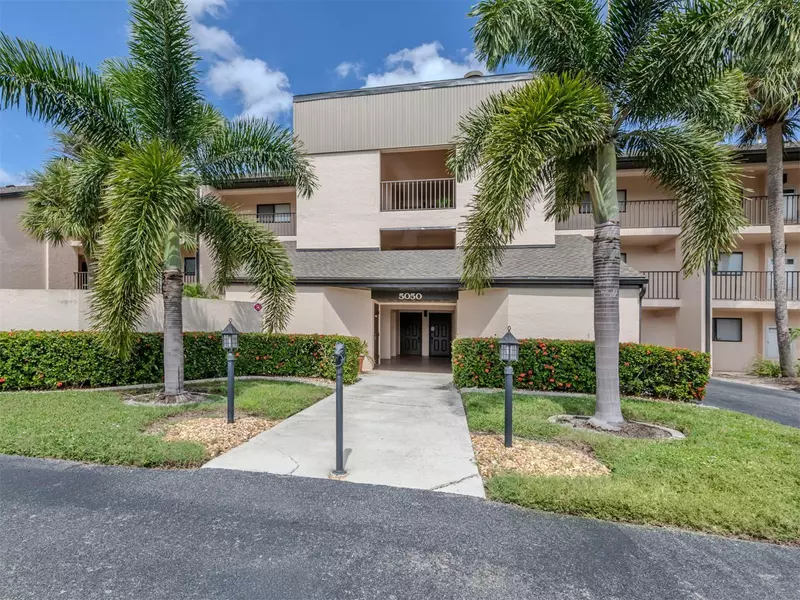 5050 MARIANNE KEY RD #3B, Punta Gorda, FL 33955