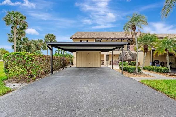 340 THREE LAKES LN #O, Venice, FL 34285