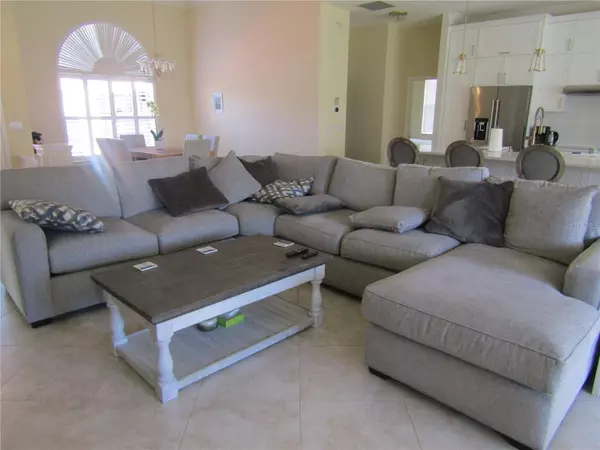 Venice, FL 34293,702 SILK OAK DR