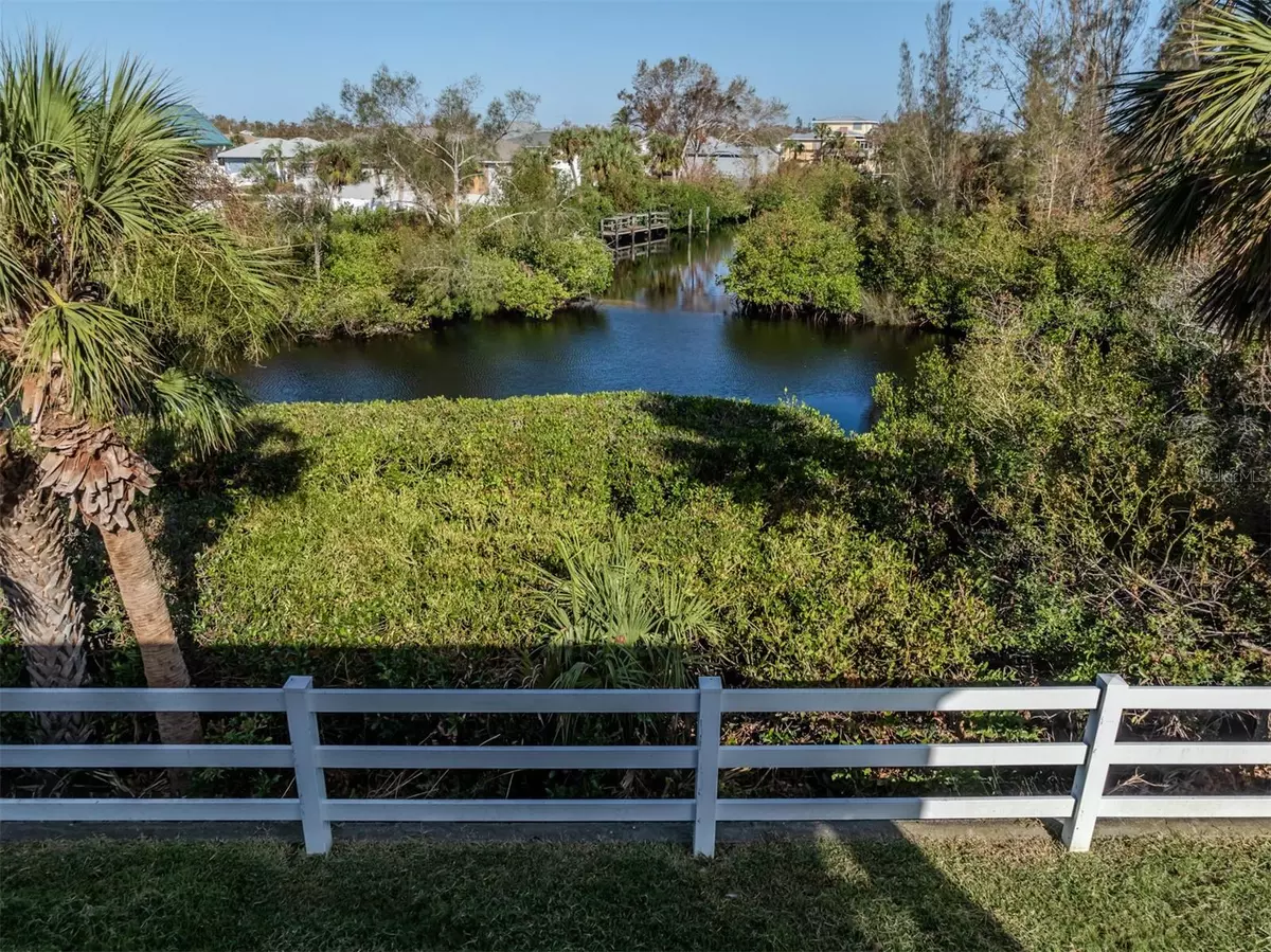 Venice, FL 34285,841 WATERSIDE DR #206