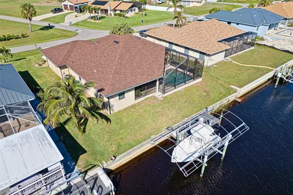 Punta Gorda, FL 33983,3390 DOVER DR