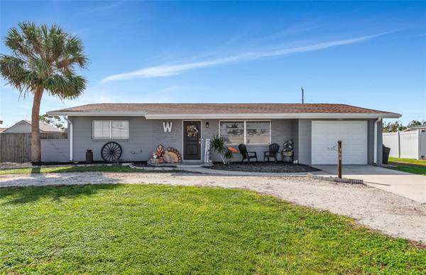 360 CENTER RD, Venice, FL 34285