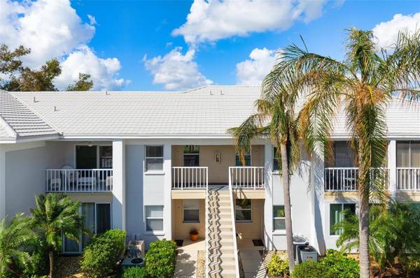 427 CERROMAR LN #456, Venice, FL 34293