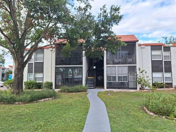 3255 BENEVA RD #102, Sarasota, FL 34232