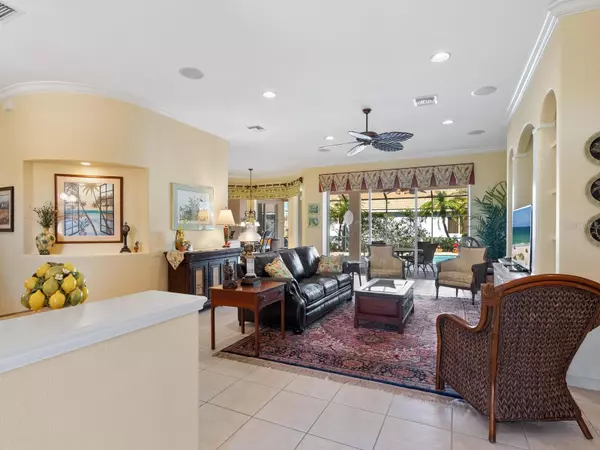 Venice, FL 34285,995 CHICKADEE DR