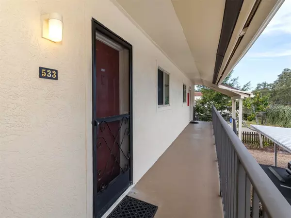 Venice, FL 34285,533 PARKDALE MEWS #533