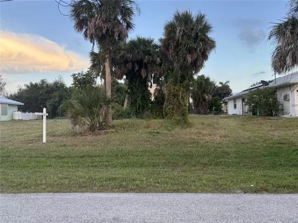 Rotonda West, FL 33947,145 MARK TWAIN LN