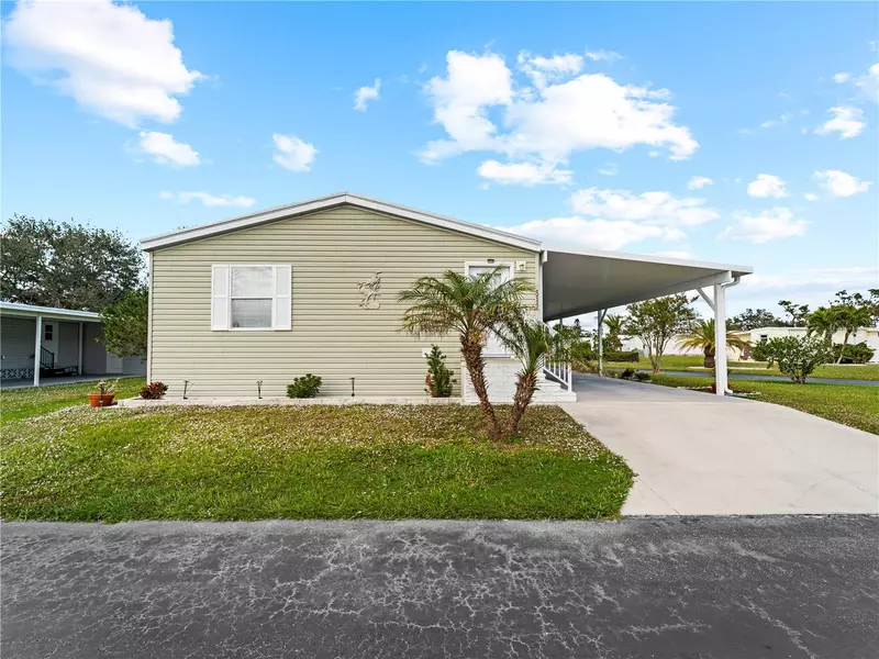 512 ASHWOOD DR, Venice, FL 34285