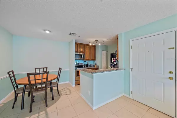 Sarasota, FL 34238,4006 CROCKERS LAKE BLVD #214