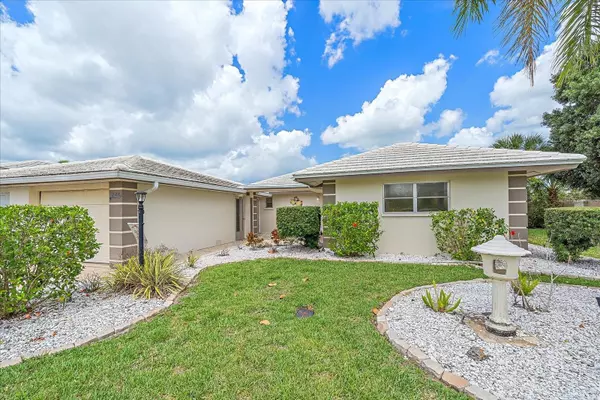 201 VILLA DR #201, Osprey, FL 34229