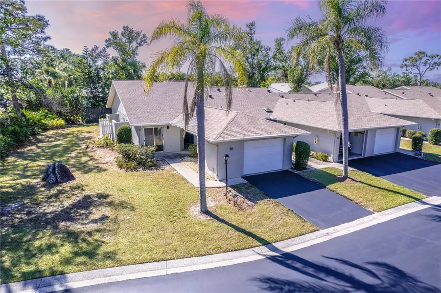 301 PINEBROOK CLUB DR #1, Venice, FL 34285