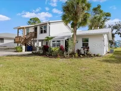 240 COLONIA LN E #lower, Nokomis, FL 34275