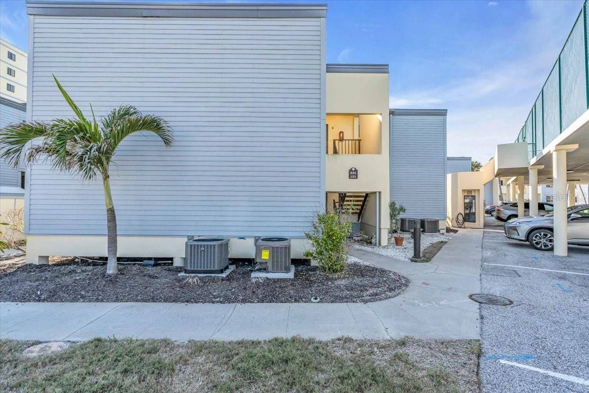 Venice, FL 34285,700 GOLDEN BEACH BLVD #221