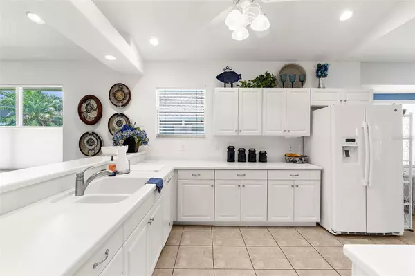 Venice, FL 34292,213 VENICE PALMS BLVD